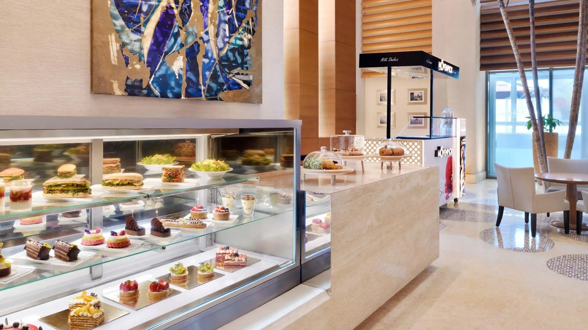Moevenpick Hotel Jumeirah Beach Dubaj