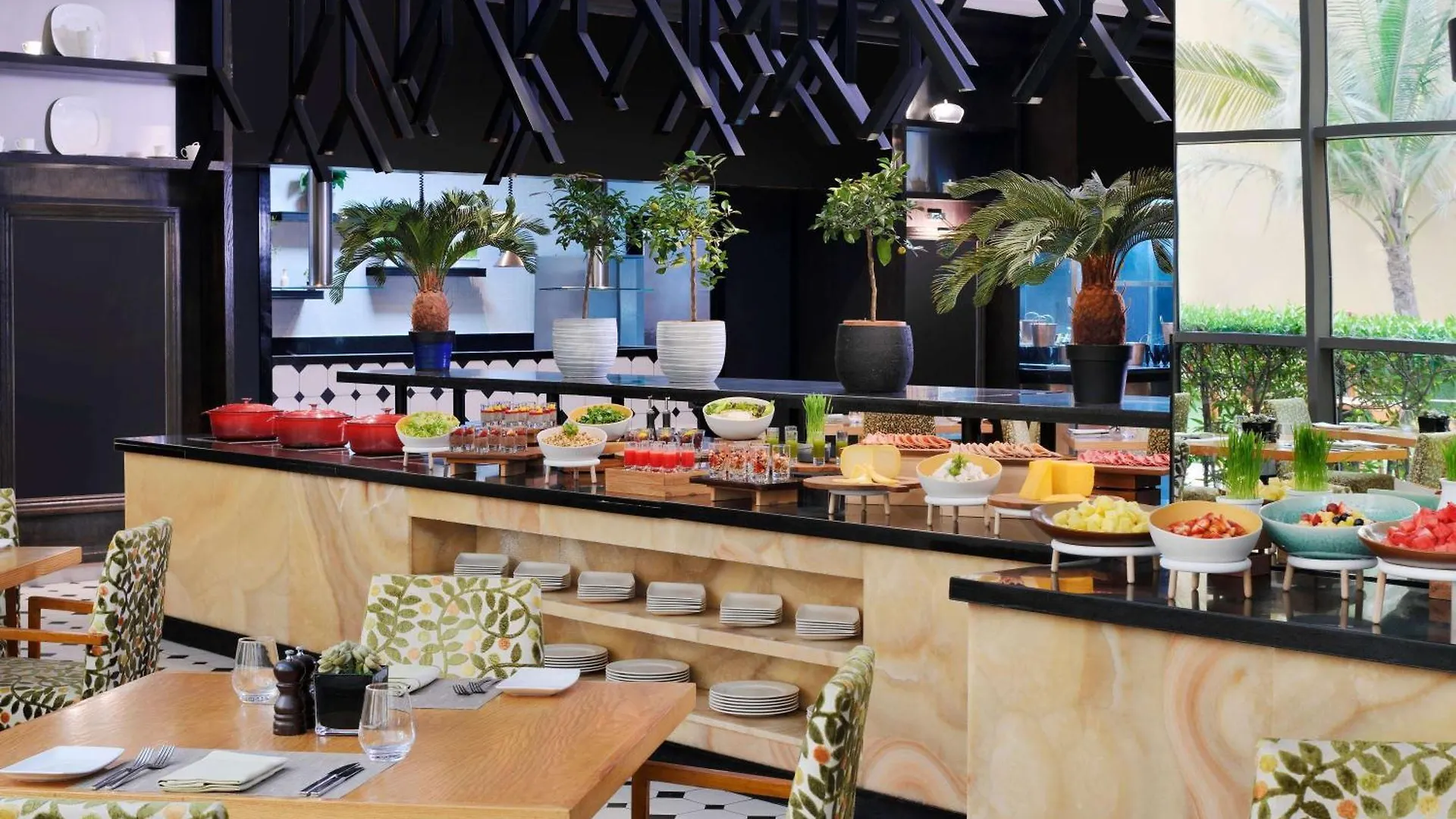 Moevenpick Hotel Jumeirah Beach Dubai United Arab Emirates