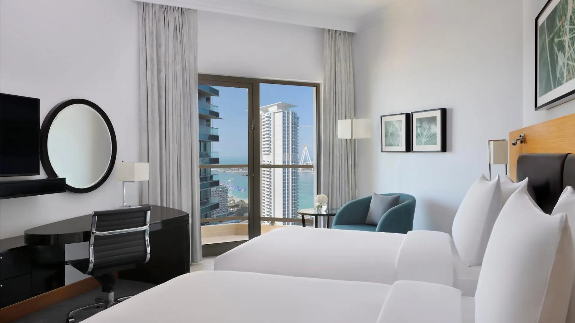 Moevenpick Hotel Jumeirah Beach Dubaj 5*,  Egyesült Arab Emírségek