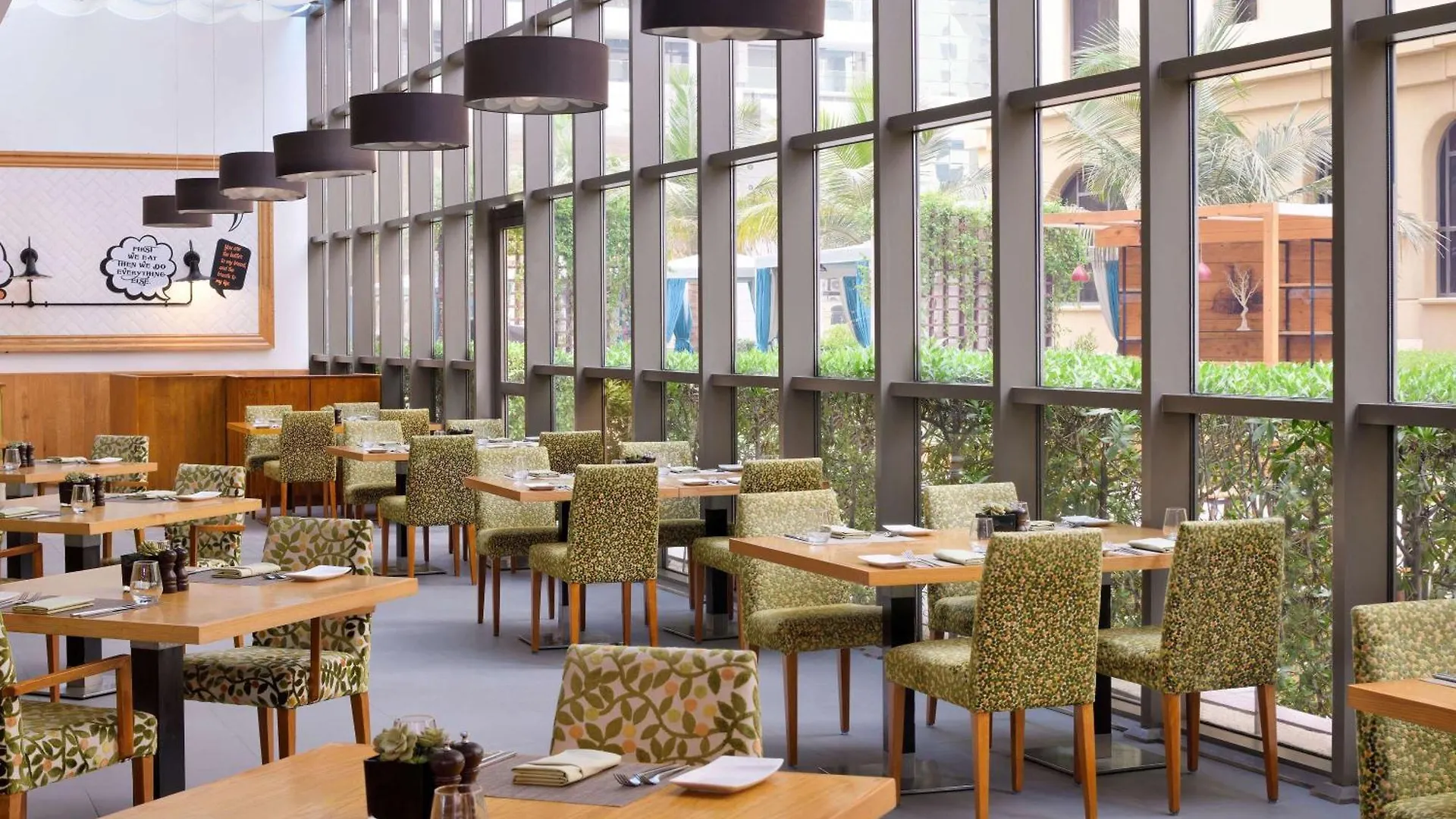 דובאי Moevenpick Hotel Jumeirah Beach