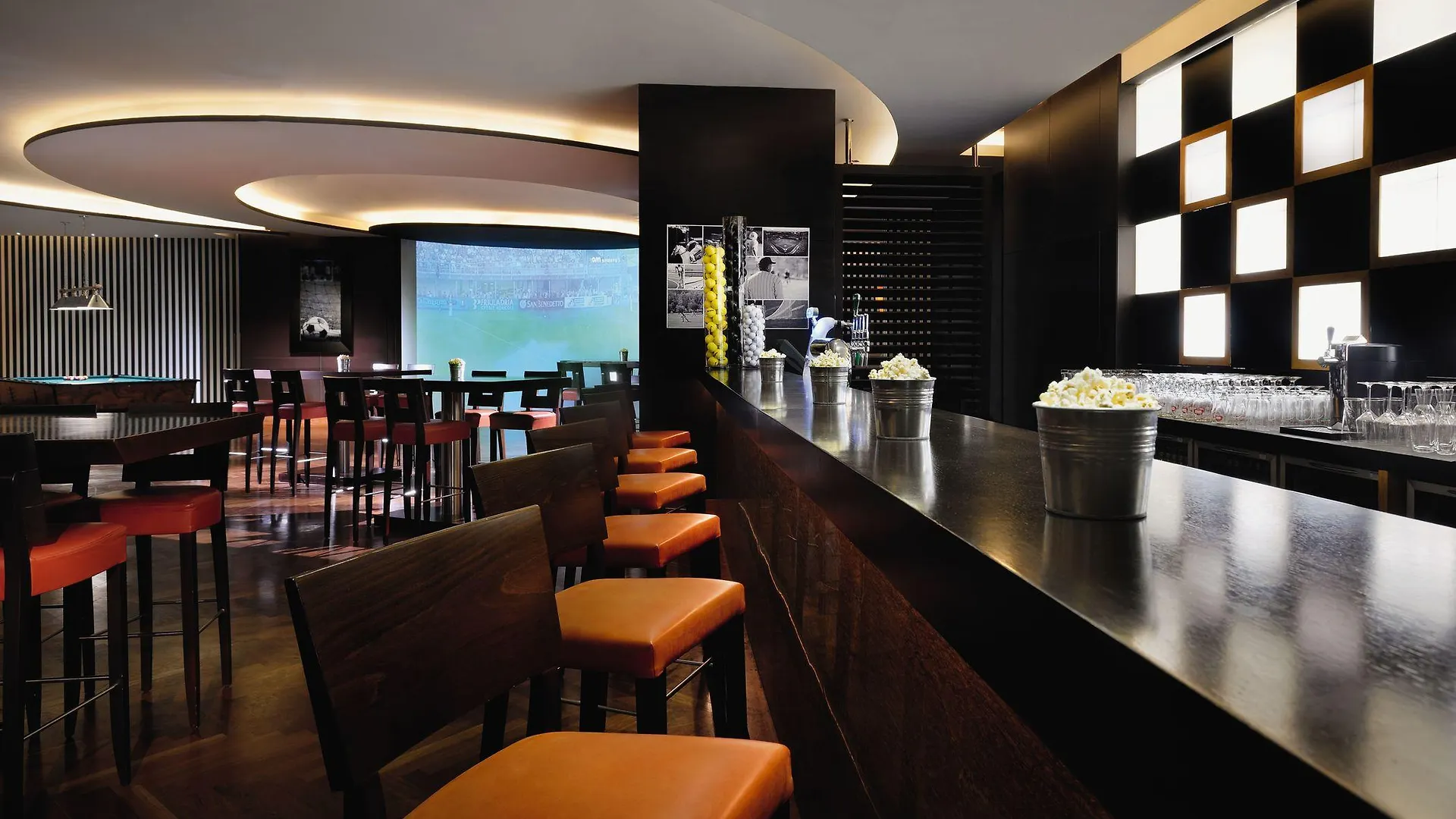 *****  Moevenpick Hotel Jumeirah Beach Dubai United Arab Emirates