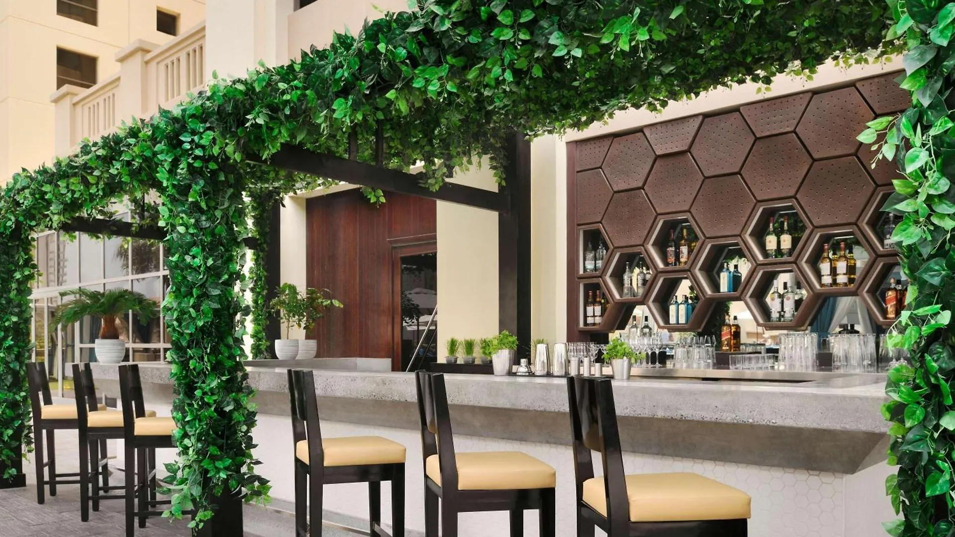 Moevenpick Hotel Jumeirah Beach Dubai 5*,  United Arab Emirates