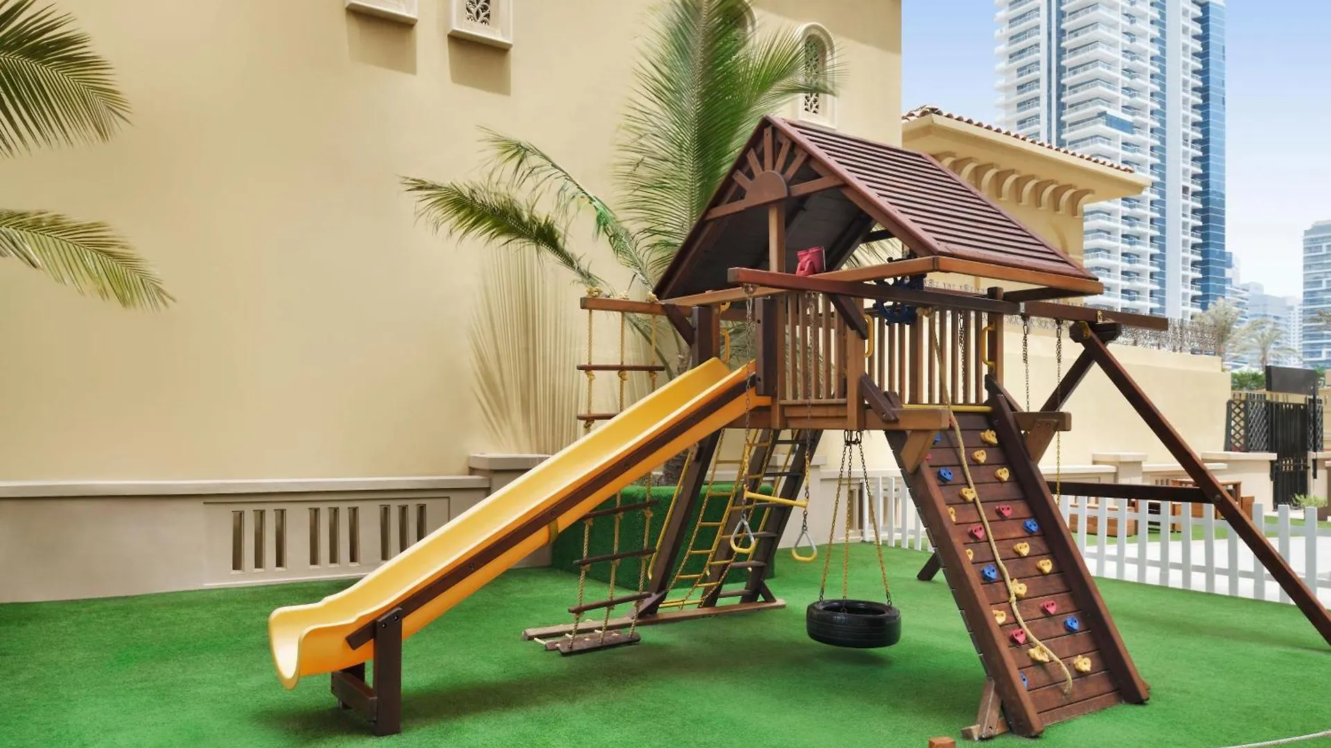 *****  Moevenpick Hotel Jumeirah Beach Dubai United Arab Emirates